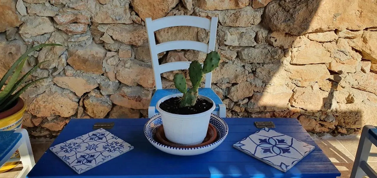 Villa Dammusolevantelampedusa Italy