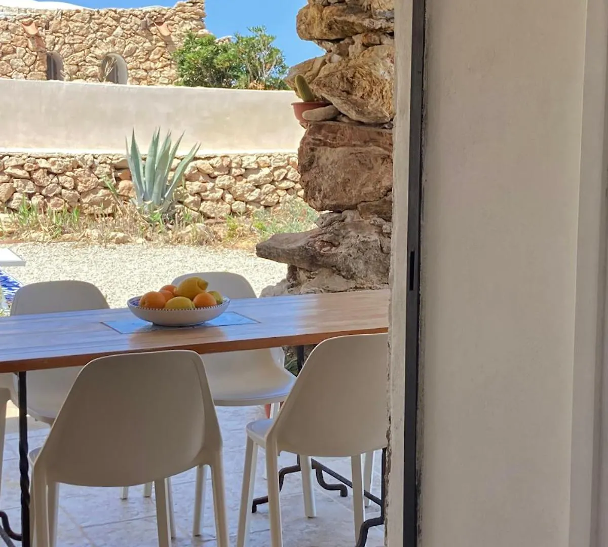 Dammusolevantelampedusa 0*, Lampedusa